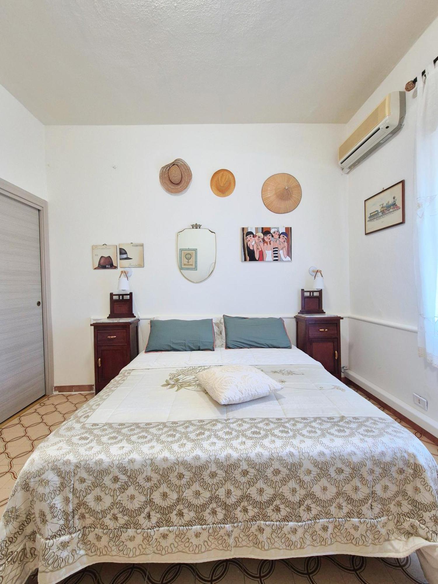 Donna Caterina House, Holiday Villa Pietraperzia Exterior foto